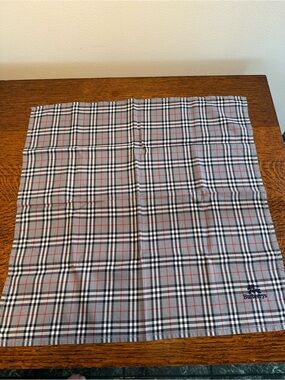 Burberry Vintage Classic Grey Nova Check Handkerchief/Pocket Square